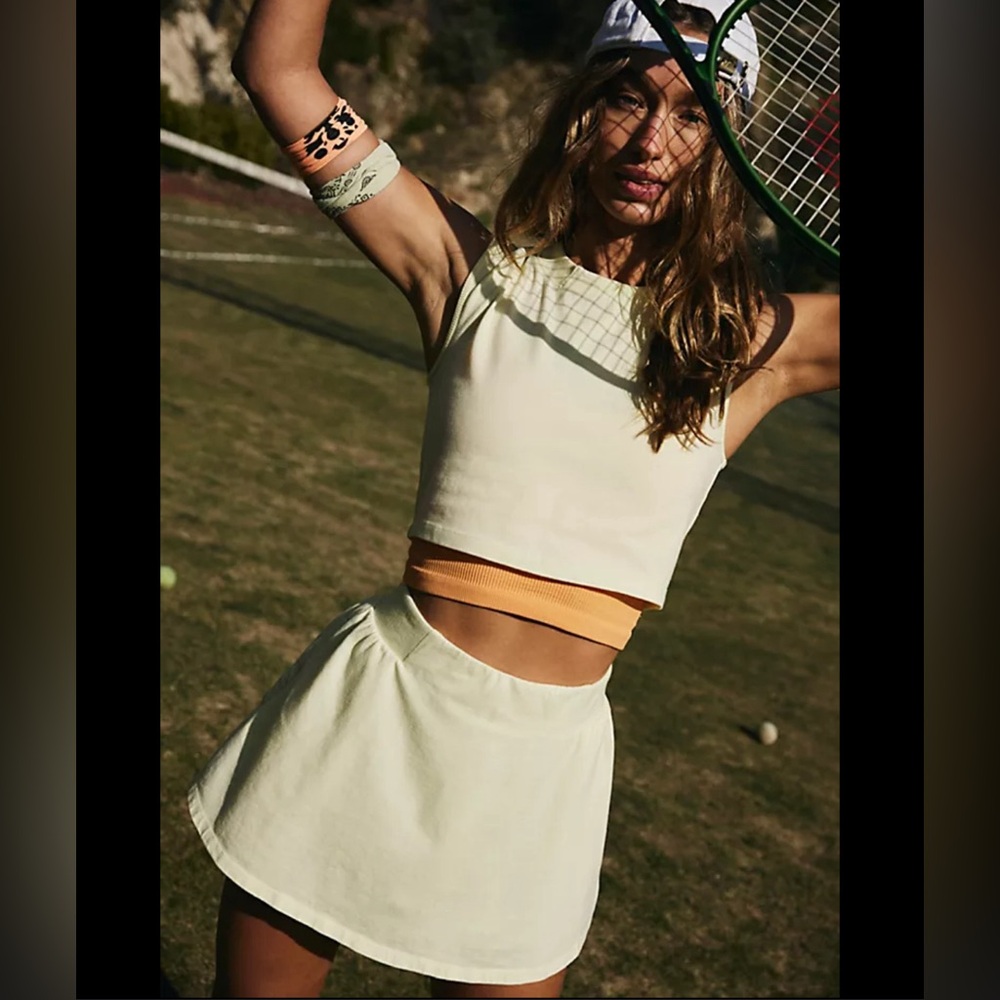 Free people Movement Hot Shot
NWT
Skort Set